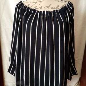 Sweet wanderer navy blue & white stripe peekaboo b